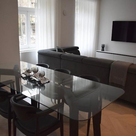 City Centre Luxury Apartment Zagreb Bagian luar foto