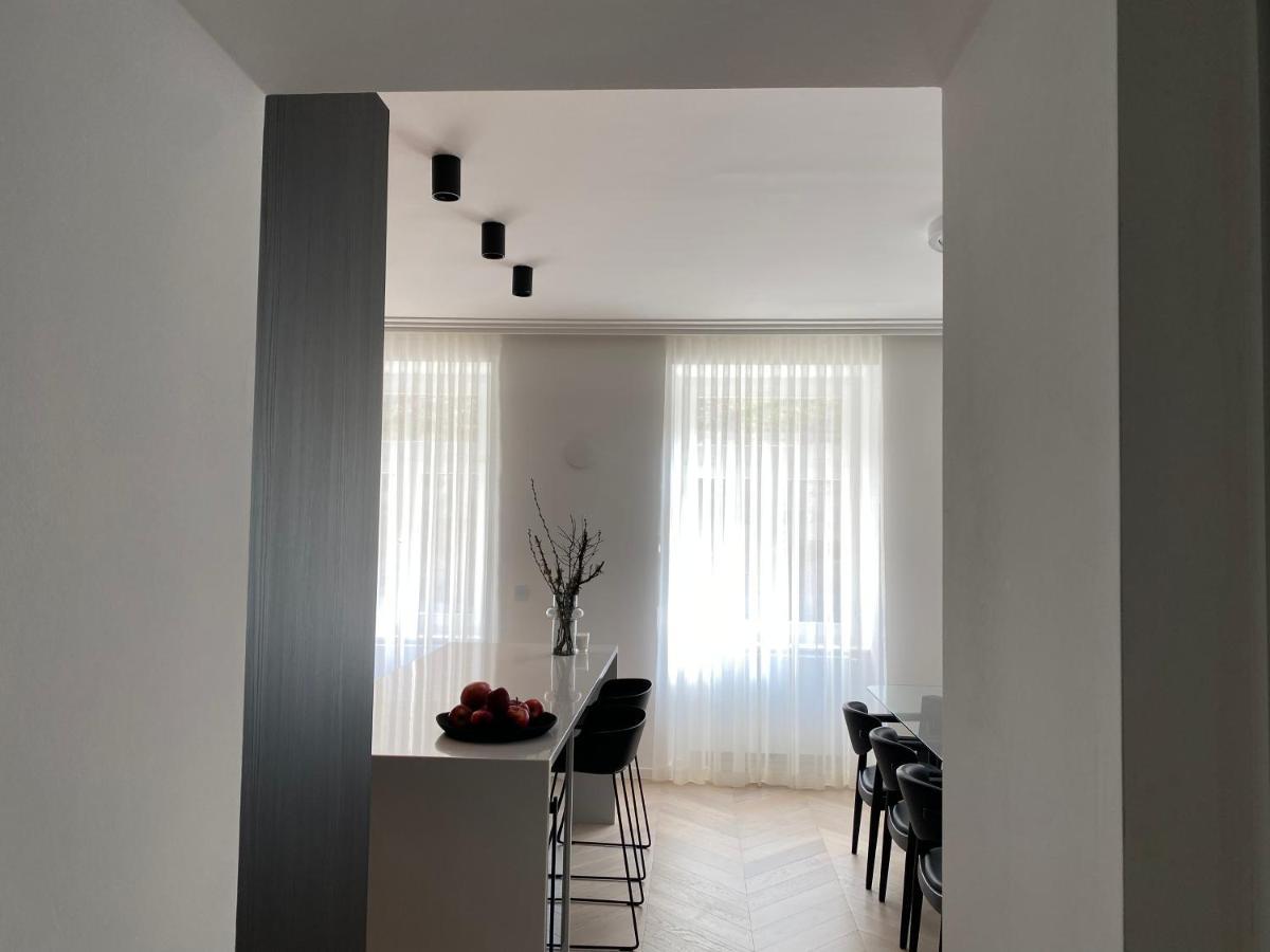 City Centre Luxury Apartment Zagreb Bagian luar foto